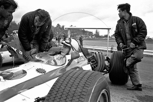 Surtees and Honda 1968