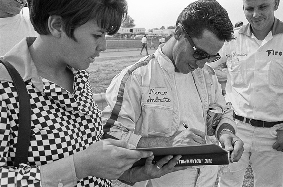 Signing Autograph  USAC 1968
